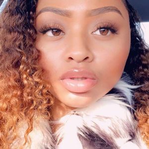 Meet your Posher, Tori